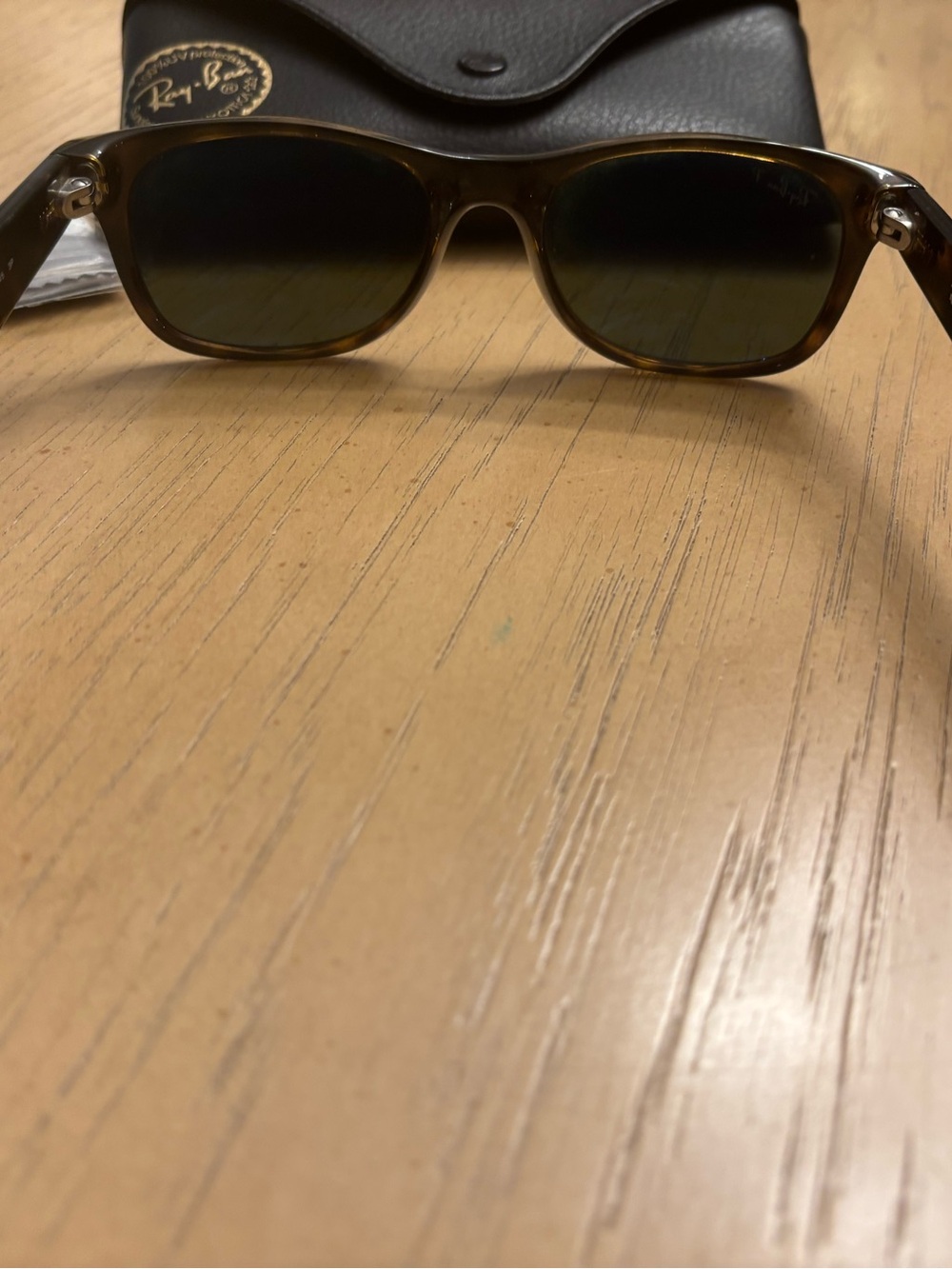 Ray-Ban Women NEW 2132 Sunglasses - Tortoise Frame & Polarized Green Lenses - Picture 5 of 7